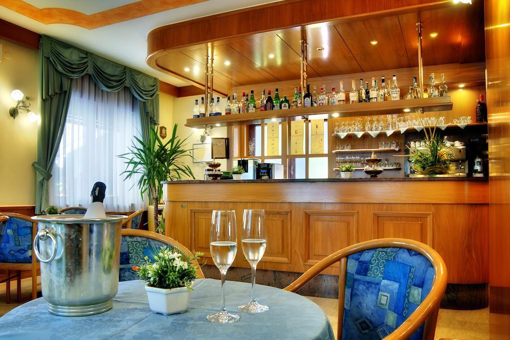 Albergo Miramonti Rabbi Luaran gambar
